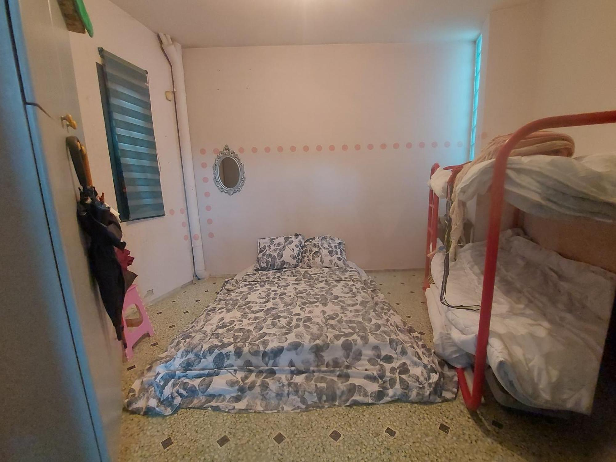 Dar Hamadi بن جامع A & Its Swimming Pool, Looking For Artists In Homestay